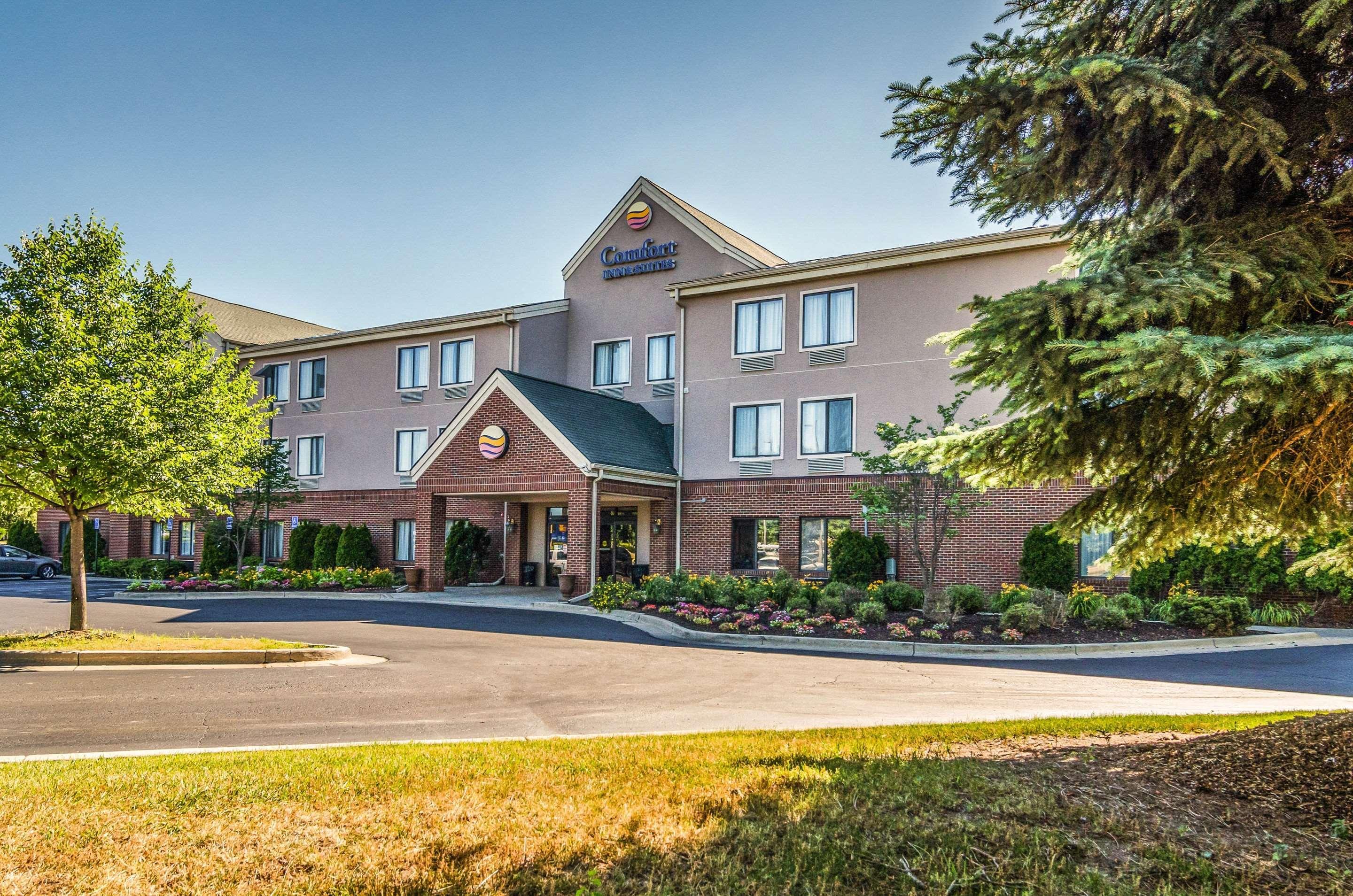 Comfort Inn & Suites University South Ann Arbor Exterior photo